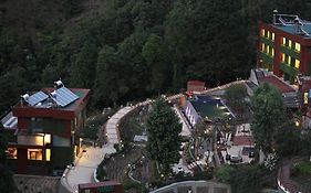 Aamari Resort